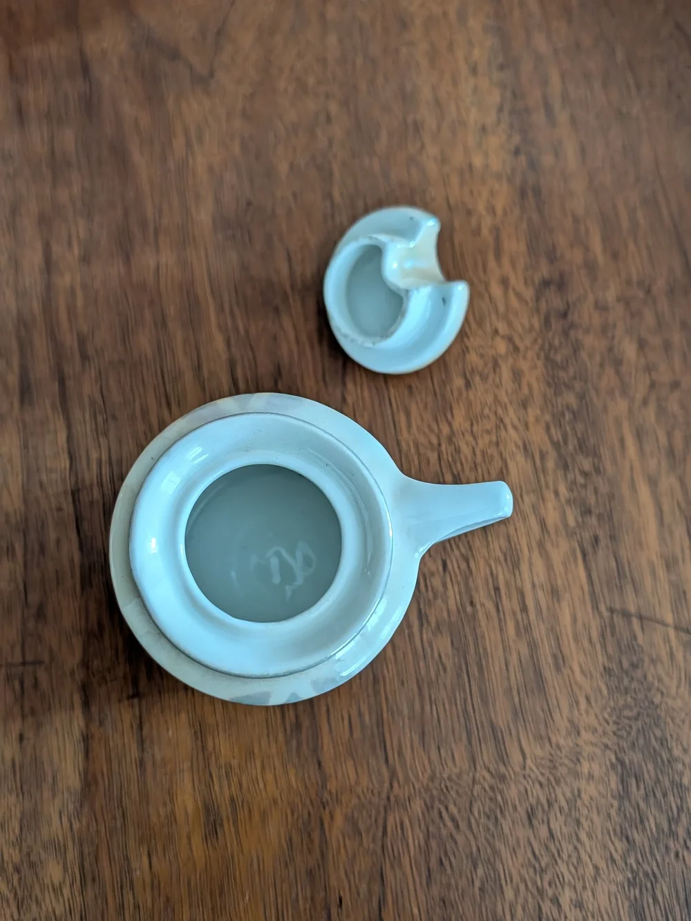 Porcelain Grape Pattern Sugar Bowl with Lid - Cream